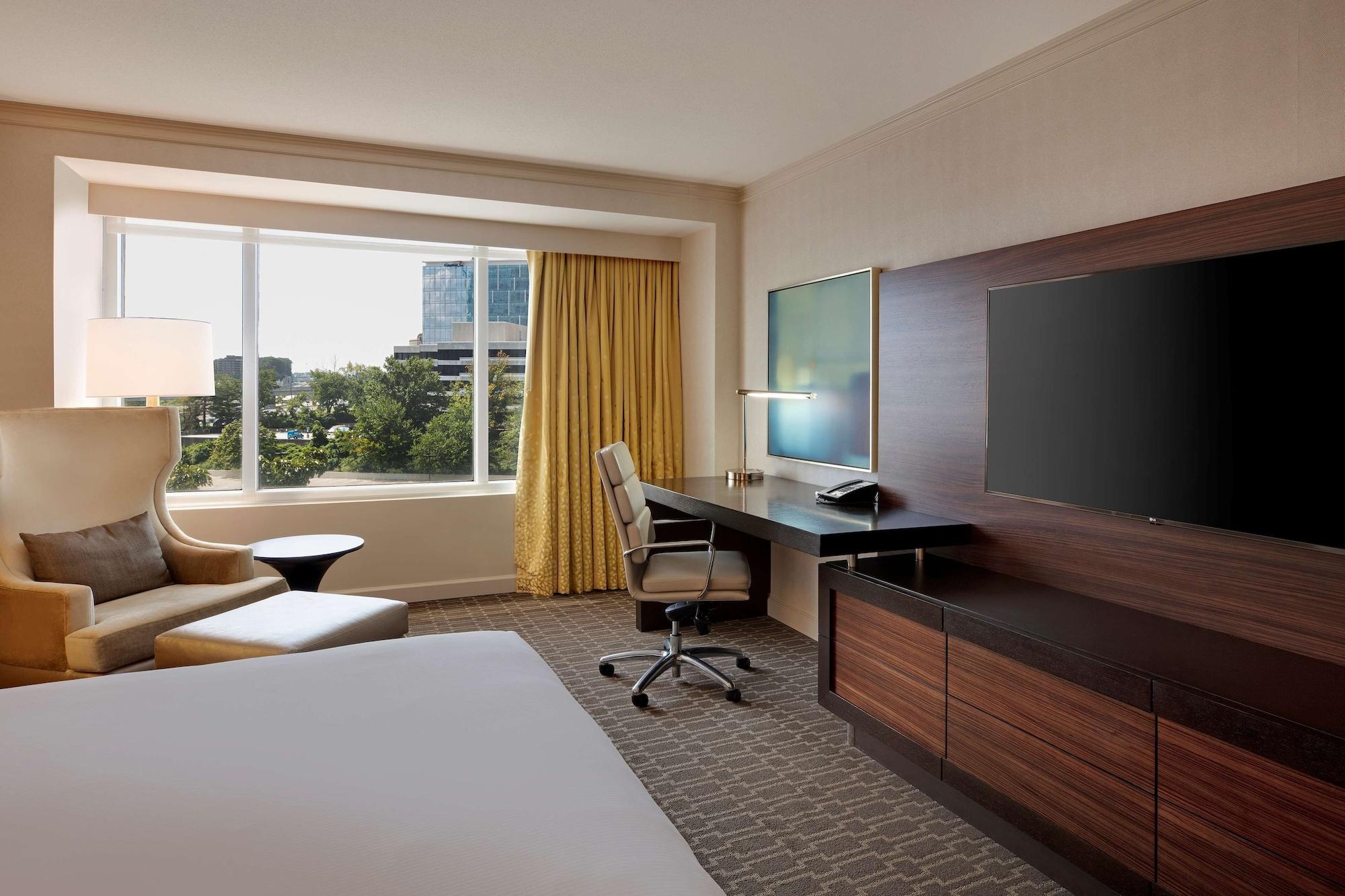 Hotel Hilton Mclean Tysons Corner Exterior foto